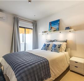 1 Bedroom Apartment with Balcony and Sea Views Walking Distance of Albufeira, Sleeps 2-3